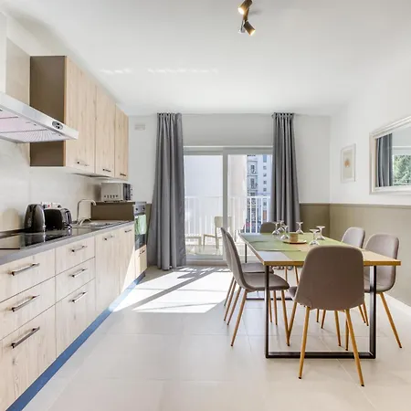 Urban Square Elite Suites By 360 Estates Pieta Exterior photo