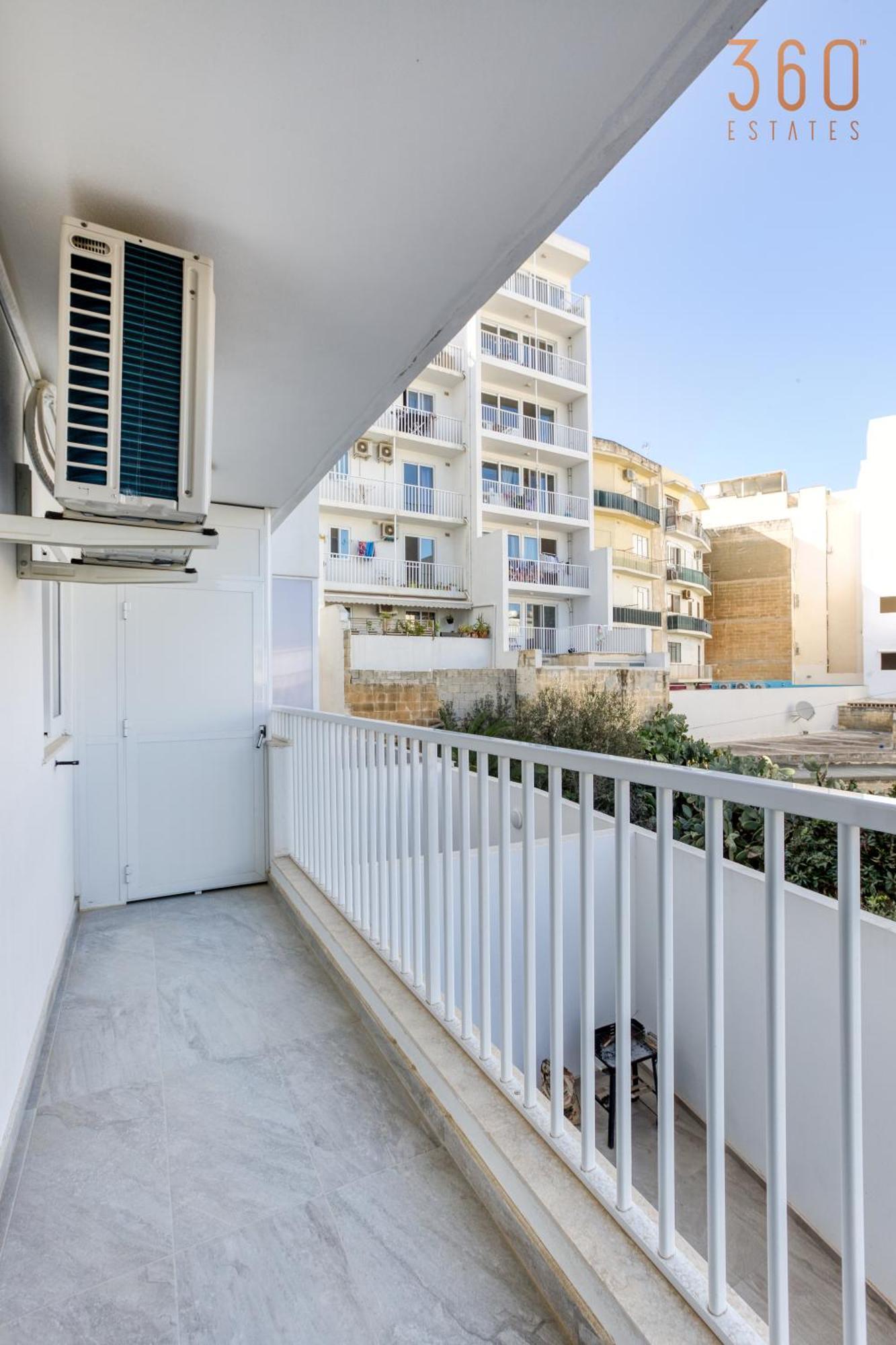Urban Square Elite By 360 Estates * Pietà
