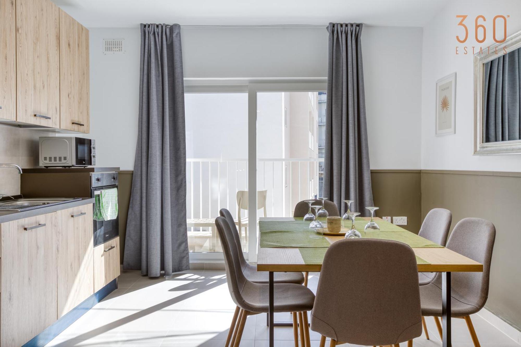 Urban Square Elite By 360 Estates * Pietà